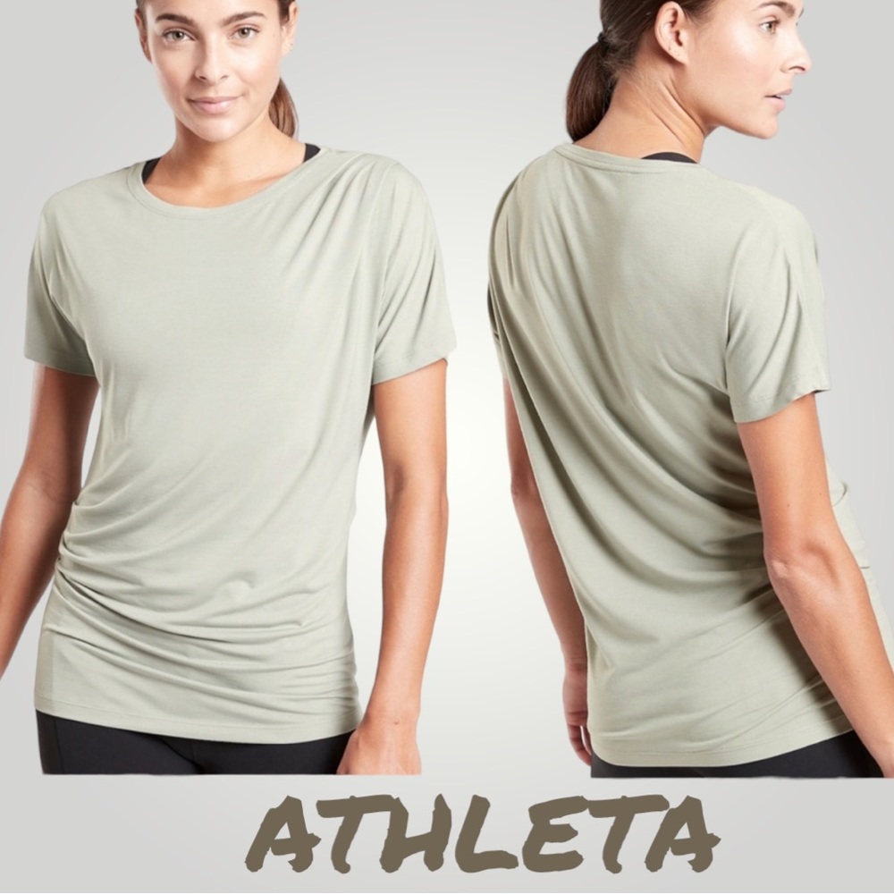 🆕 ATHLETA Sage Green Essence Pleated Tee Shirt -NWT 🆕
